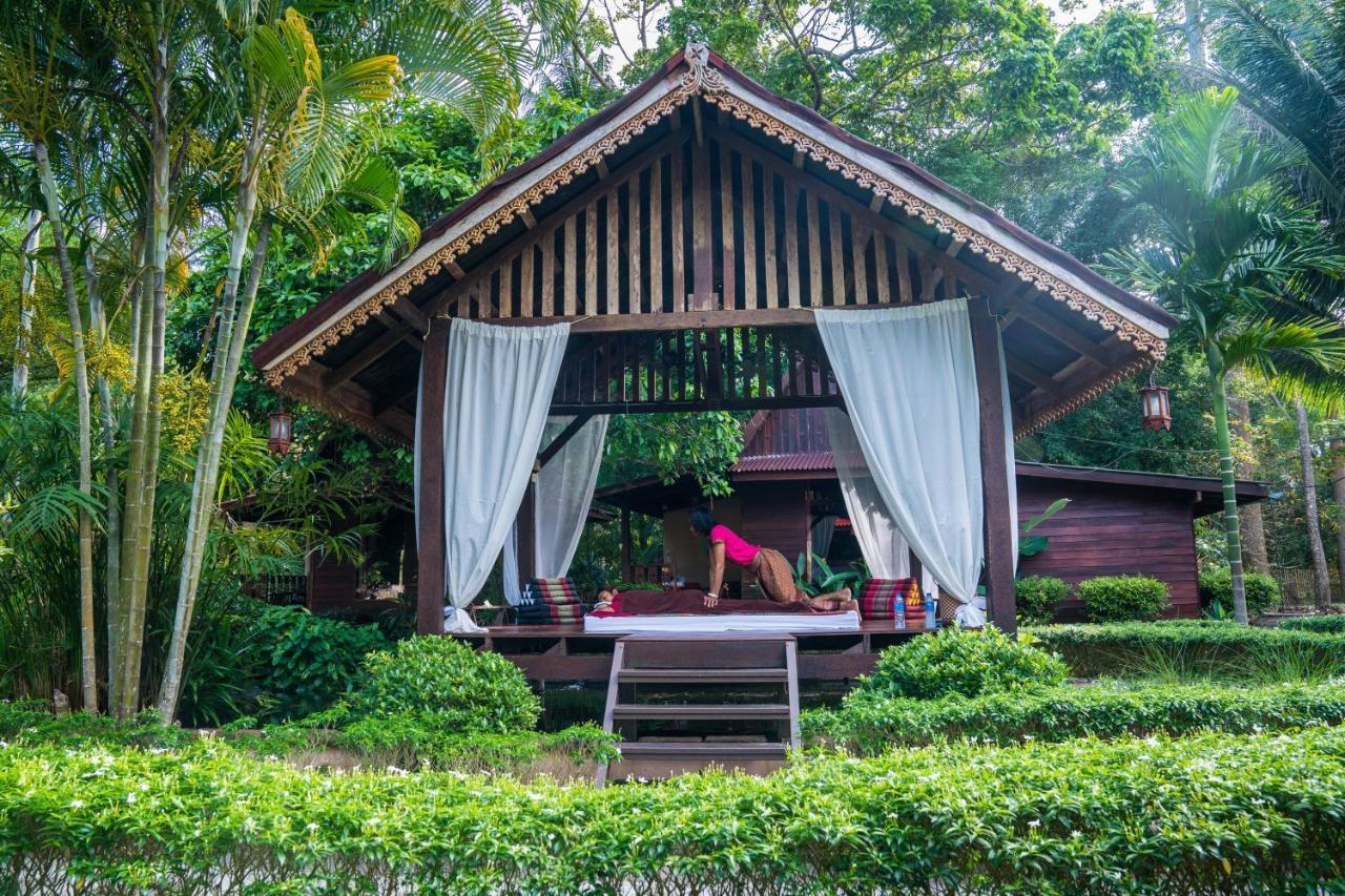 Leeloo Paradise Khanom Exterior photo