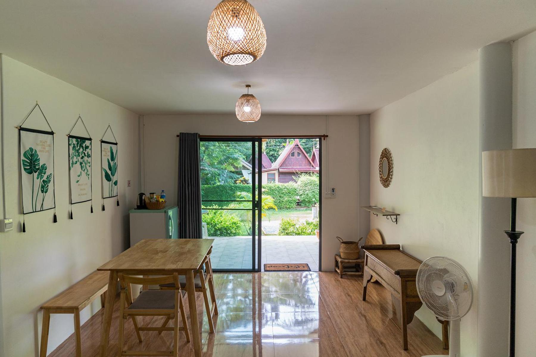 Leeloo Paradise Khanom Exterior photo