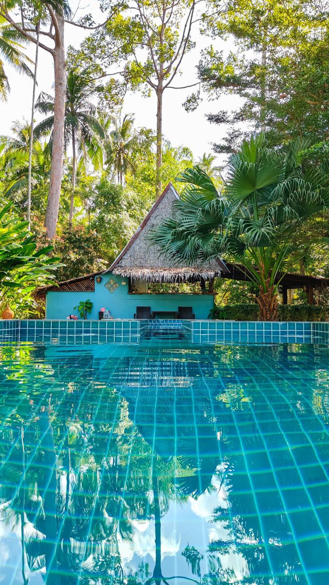 Leeloo Paradise Khanom Exterior photo